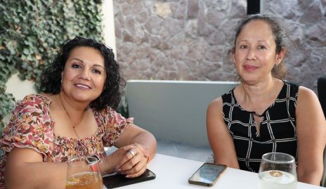  Ana Elisa Corpus y Elizabeth Contreras.