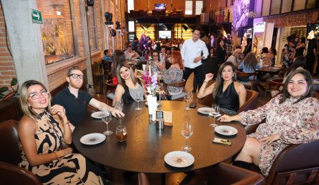  Ilse Portales,  Michael, Jesie Acosta, Eli Armenta y Eli Vázquez.