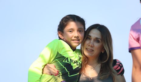  Loreta Stevens y Montse Orozco.