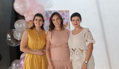  Andrea Castañeda, Estefanía Gutiérrez y Caro Castañeda.