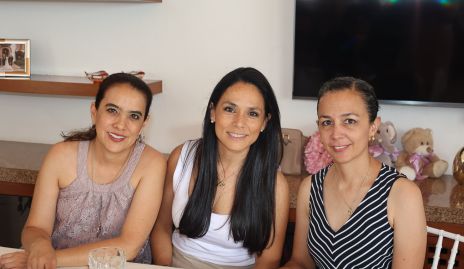  María Elena del Río, Fernanda González y Adriana Moncada.