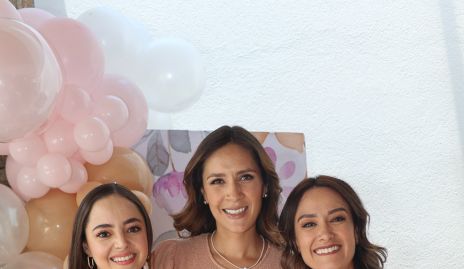  Valeria, Estefanía y Diana Gutiérrez.