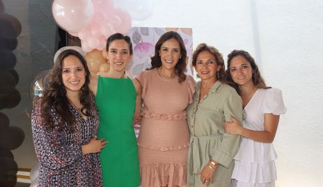  Familia Rangel Fernández con Estefanía.