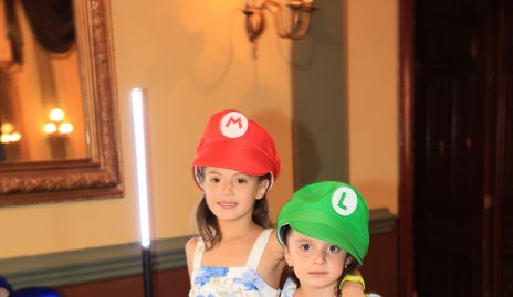  Victoria y Andrea.