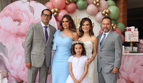  Fernando Rojo, Bárbara Berrones, Ale Díaz de León y Juan Carlos Conde con Ale.
