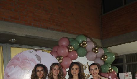  Daniela Díaz de León, Sofía Garza, Ale Díaz de León, Yoya Galarza y Ale Conde.