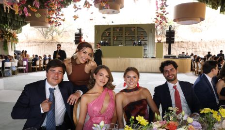  Nicolás Quezada, Paulina Marcos, Sashely Bucha, Erick Fiero y Daniela Sánchez.