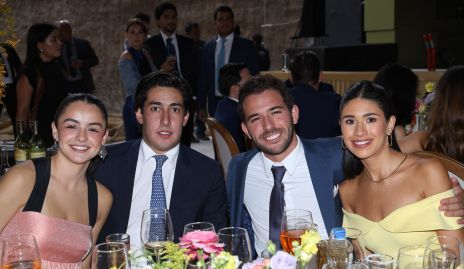 Montse Bedolla, Rubén Torres, Roberto e Isa.