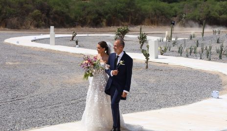  Marcelo de los Santos entregando a su hija Ana Paula.