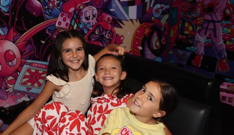  Paula, Danna y María Victoria.
