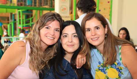  Sonia Moreno, Alejandra Liera y Valeria Flores.