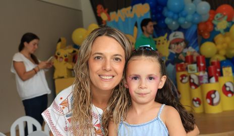  Priscila y Emma.