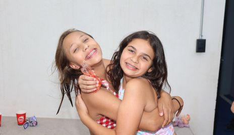  Marifer y Ana José.