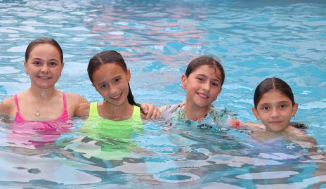  María Emilia, Victoria, Andrea y Loretta.