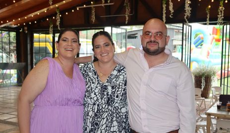  Amalia, Ana Isabel y Antonio Rojas Matienzo.