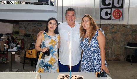  Alejandra, Gabriel y María González.