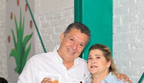  Gabriel González y Regina Arginbau.