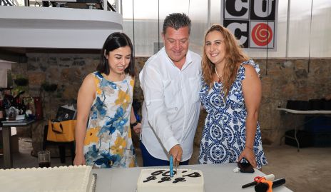  Alejandra, Gabriel y María González.