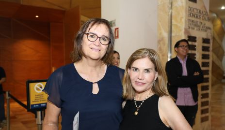  Lourdes Rodríguez e Isabel Ávila.