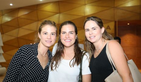  Montse Martell, Danitza Lozano y Marianne Velasco.