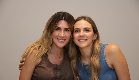  Martha de la Rosa y Paola Torre.