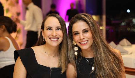  Úrsula Ortuño y Giselle Stahl.