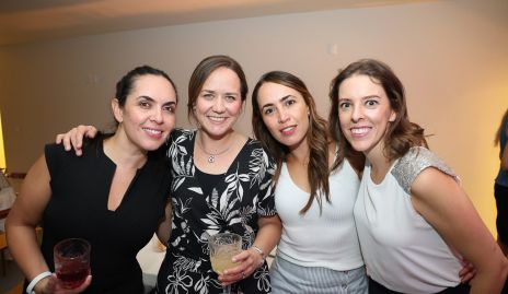  Andrea Villegas, Eli Martínez, Susana Villegas y Regina Vargas.