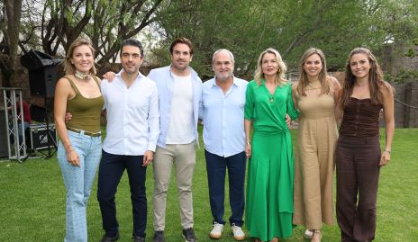  Sofía, Jorge Eugenio, Juan Pablo y Eugenio Torre, Liz Carrillo, Guille y María Emilia Torre.
