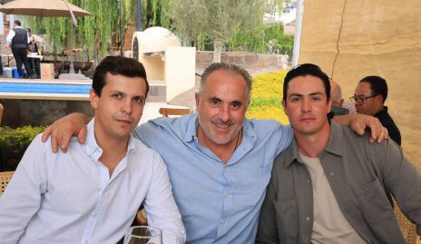  Carlos Andrade, Carlos Andrade y Juan Carlos Castillo.