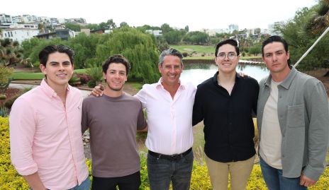  Alejandro González, Marcelo Castillo, Manuel González, Oscar González y Juanca Castillo.
