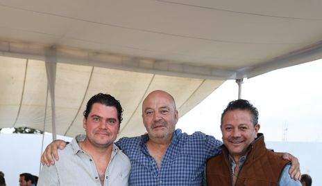  Hugo Vidal, Toño Lozano y Nicky, los cumpleañeros.