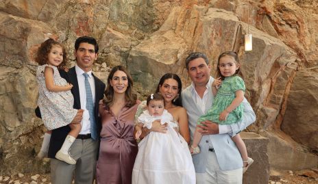  Emilia y Rafael Tobías Andrea y Cristina Lorca, Emilia Tobías, Héctor e Isabella Gordoa.