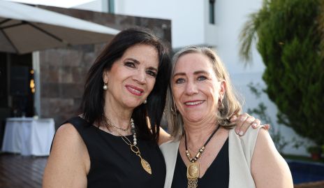  Adriana Ruiz y Patricia Peña.