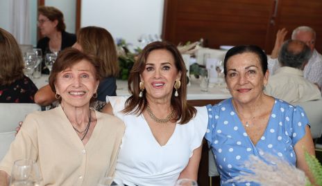  Ana Anaya, Oti Ruiz y Carmen Gloria Mayoral.
