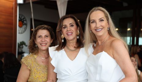  Marilú Adrián, Oti Ruiz y Elizabeth Eichelmann.