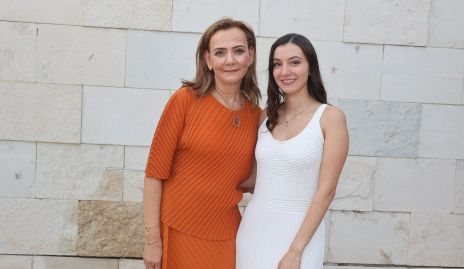  Alejandra Gómez y Constanza Díaz.