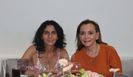 Mónica Higuera y Alejandra Gómez.