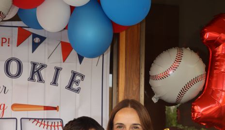  Mauricio Valdés y María Sotomayor con Juan José.