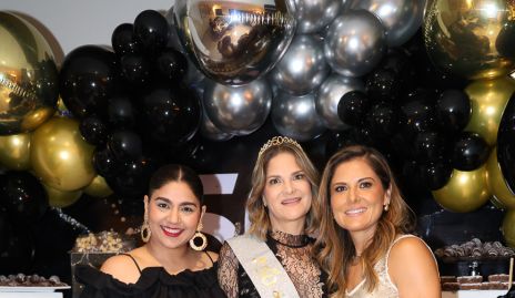  Mariza Canseco, Vicky y Coco Canseco.