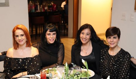  Lorena Canseco, Olivia Canseco, Alejandra Perea y Carla Canseco.