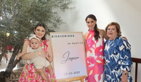  Ana María Meade, Joaquina Amozorrutia, Mariana Llaguno y Rosario Llaguno.