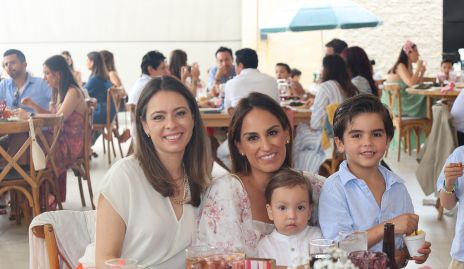   Mónica Cano, Gloria Leal, Lorenzo Enríquez y Manuel Labastida.