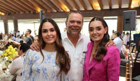  Macarena, Armando y Marianela Villasuso.