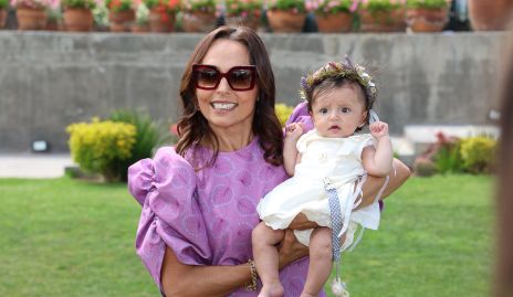  Marianela Villanueva con su nieta Triana.