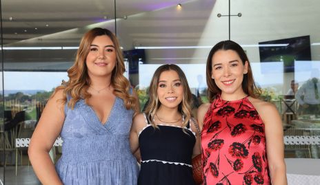  Ana Gaby Motilla, Natalia Gaviño y  Michell Cano.