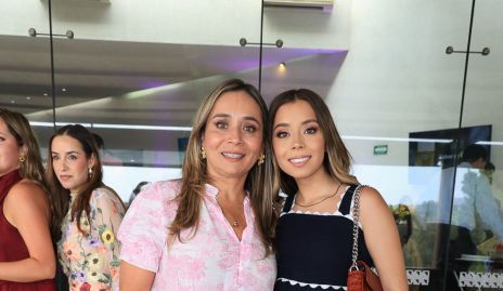  Yolanda Álvarez y Natalia Gaviño.