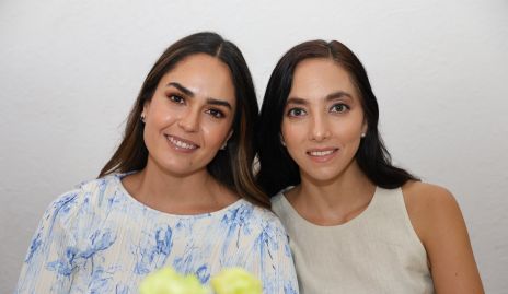  Macarena Villasuso y Moni Villanueva.