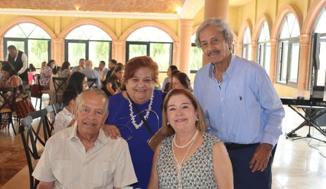  Hermanos Vilet.