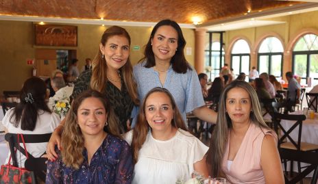  Bety Galván, Vero Gómez, Elena Saucedo, Adriana Pinedo y Emma Enríquez.