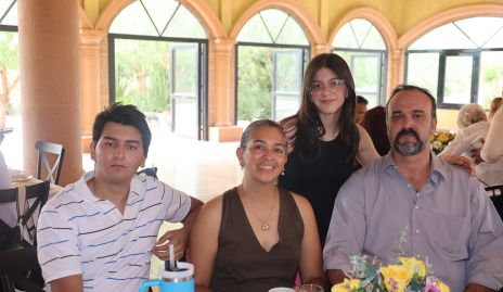  Franco, Laura, Melissa y Francisco.